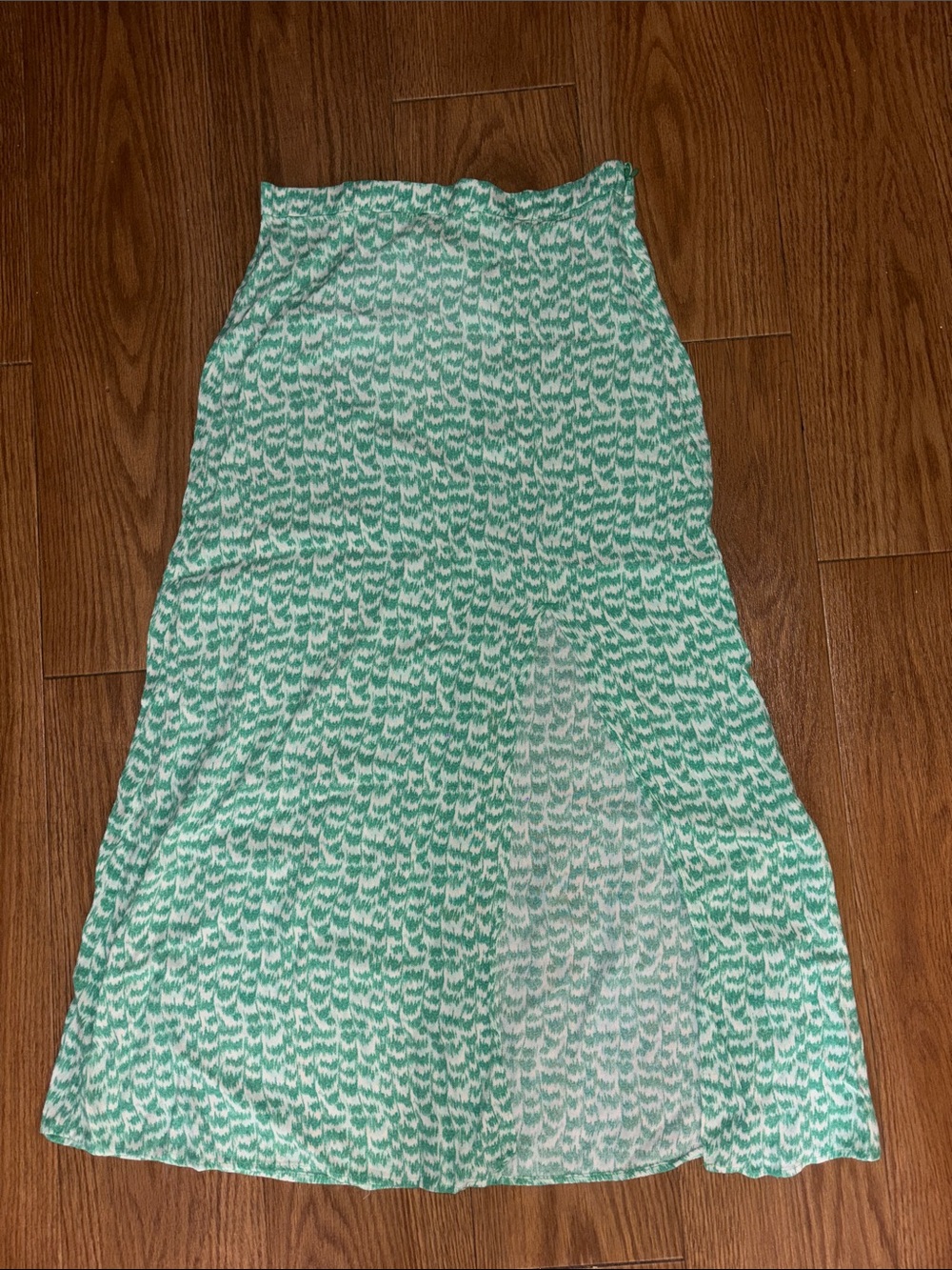 H&M Green and White Patterned Maxi Skirt